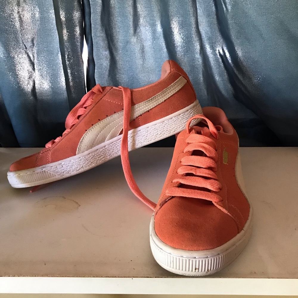 Shoes - Picture 2 of 3